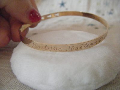 Leur prénom gravé sur mon Bracelet de chez Isabelle B.